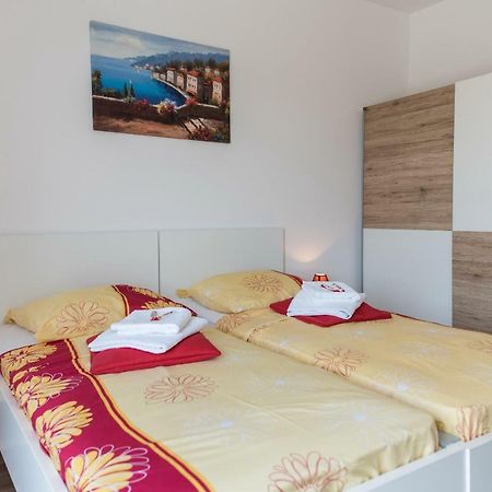 De Luxe Apartment Mediteran 1**** Zaton  Exteriör bild
