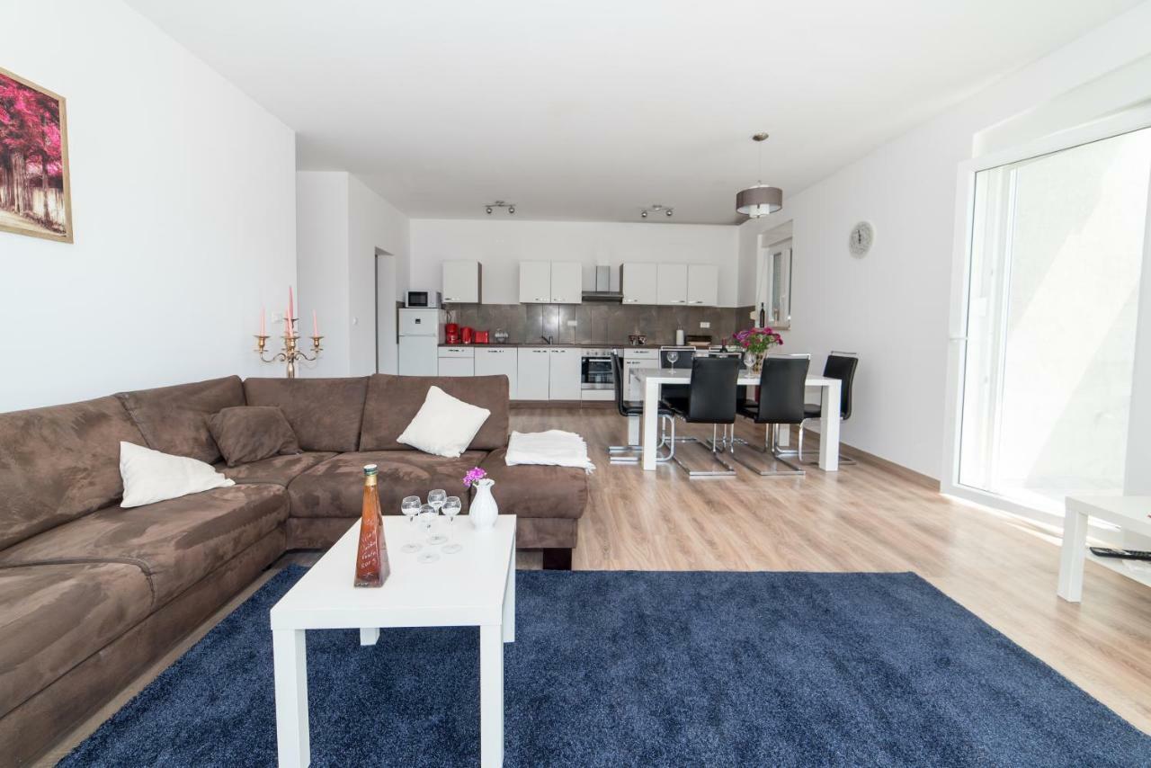 De Luxe Apartment Mediteran 1**** Zaton  Exteriör bild